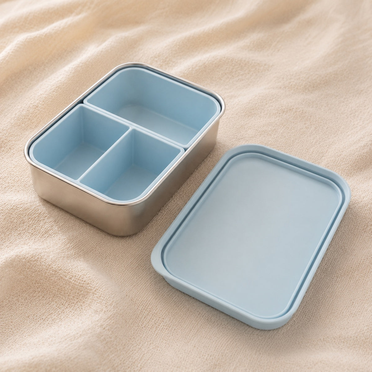 Everyday Lunch Box in Powder Blue – main view
