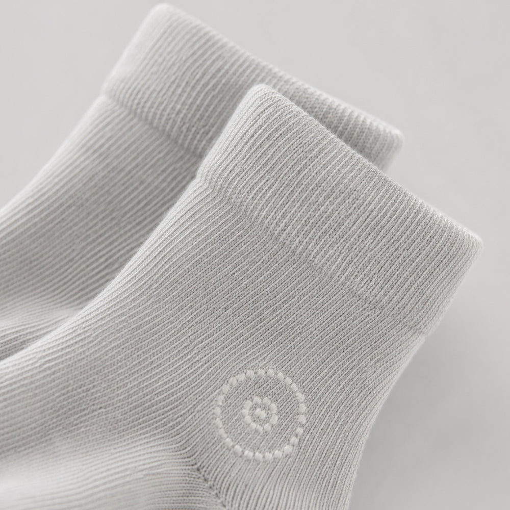 Little Comfort Socks in Soft Grey – alternate view